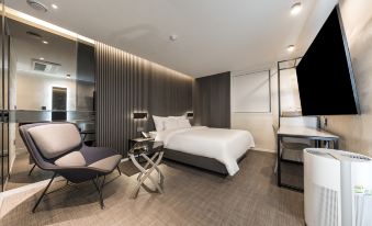 Seocho JS Hotel - Housity