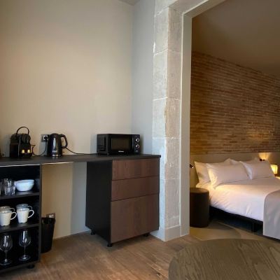 Friend Family Habitation Uma Suites Pau Claris Promo Code