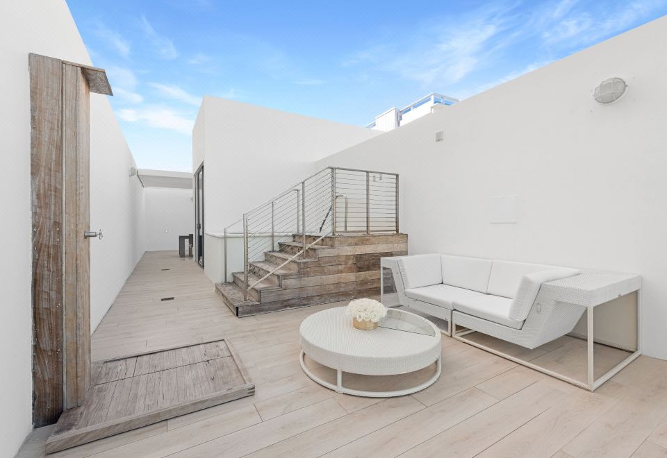 海濱屋頂雙層套房，1張特大床，海濱