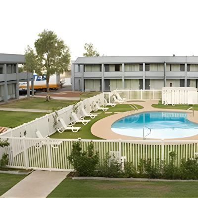 Double Room-Smoking EZ 8 Motel Airporter Promo Code