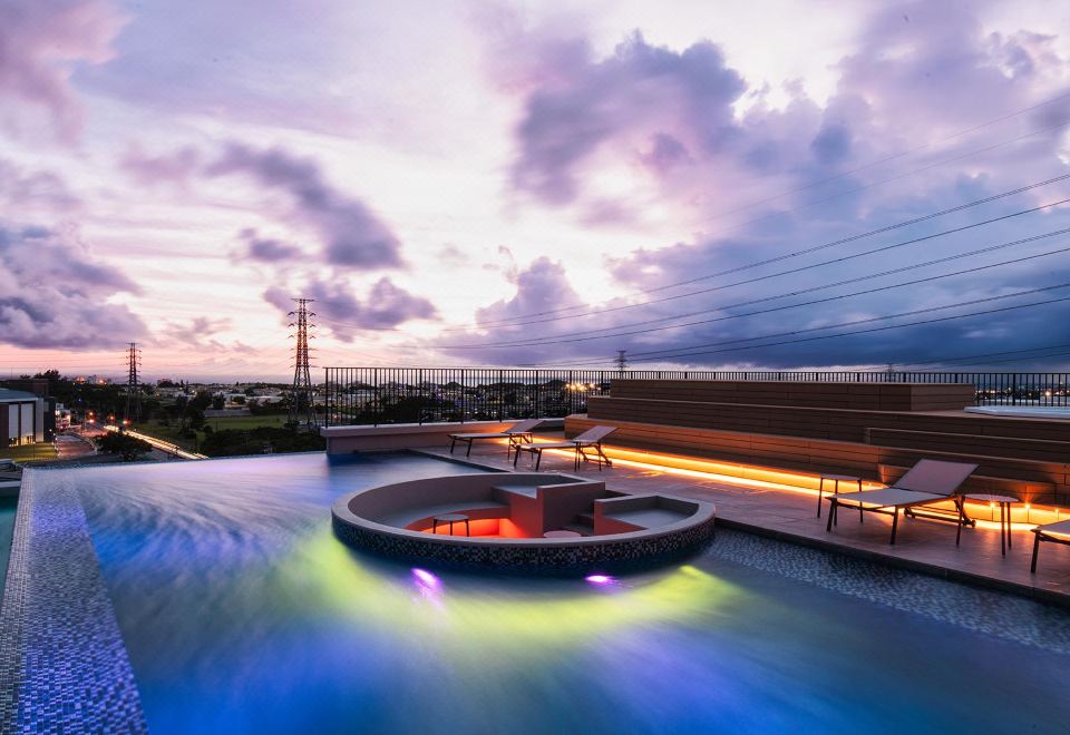 REF 오키나와 아레나 객실 내부