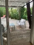 Studio Avec Terrasse et Pergola Dans Propriété Calme et Sécurisée