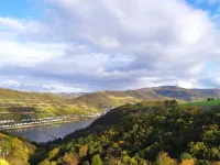 Fantastic view of the Rhine, high altitude of the Rhine above Bacharach, up to 6 people 바하라흐 호텔