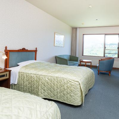 [s Building 1st Floor] Maximum 4 People [36 Square Meters] [Standard] [Twin Room] [Non-Smoking] [Mountain View] 車山高原スカイパークホテル クーポン
