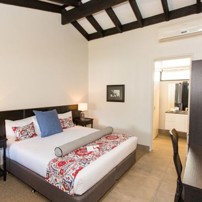 Deluxe King Room The Matador Promo Code