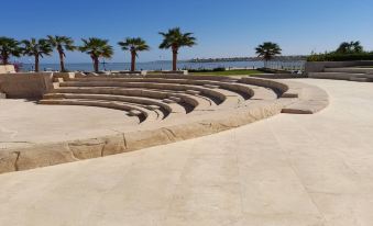 VIP Selina Bay Private Immaculate 2-Bed Apartment - Housity