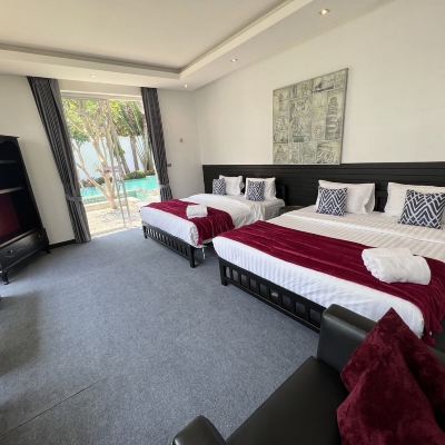 奢華別墅， 4 間卧室， 泳池景觀 芭堤雅別墅酒店優惠