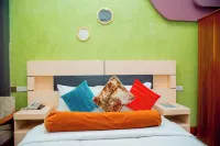 MARONA CITY HOTEL Hotels in 