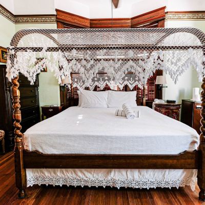 Classic King Room with Balcony Amsterdam's Curry Mansion Inn Promo Code