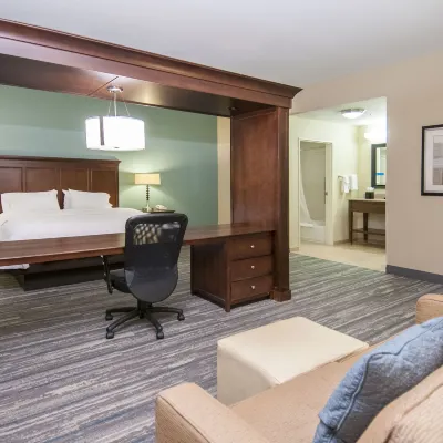 Hampton Inn & Suites Baton Rouge/Port Allen Hotels near Challenger Learning Center