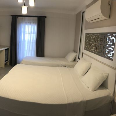 Standard Triple Room Del Mar Hotel Promo Code