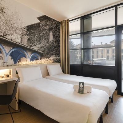 Superior Twin Room B&B Hotel Como Promo Code