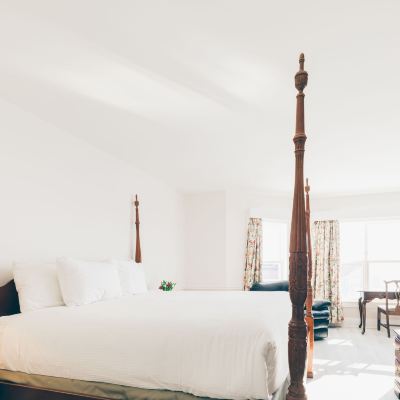 Executive King Suite With Harbour View Loyalist Country Inn & Conference Centre Promo Code