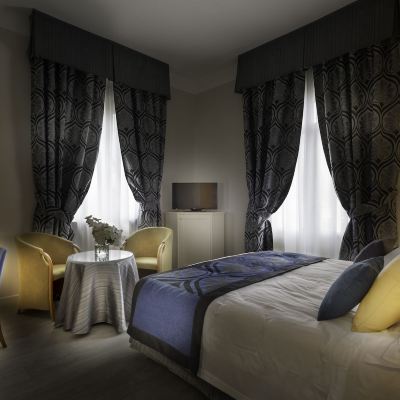 Standard Double Room with Street View Grand Hotel Gardone Promo Code