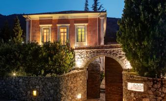 Archontiko Parnassus Dadi - Housity