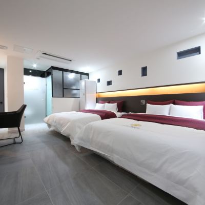 비즈니스 더블 침대 2개룸 전주 투나잇 쿠폰