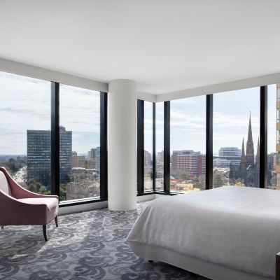 城景大型轉角一卧室特大床套房（帶陽台） 墨爾本喜來登酒店優惠