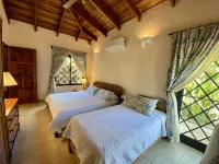 Beautiful Villa, Private Pool, Amazing Gardens! Walkable 5 Bedrooms Hotels in Puerto Carrillo