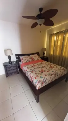 Holiday accommodation 1 minute walk to west coast beach! Hotels in 