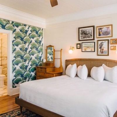 Comfort King Room-Non-Smoking Gibson Inn Promo Code