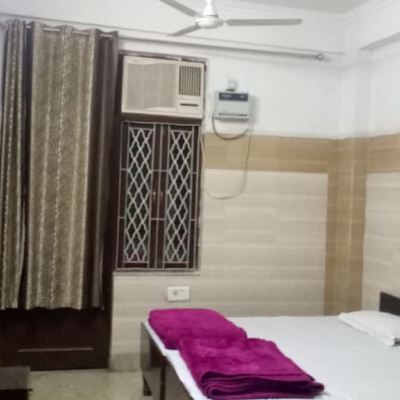 Economy Triple Room with Shared Bathroom