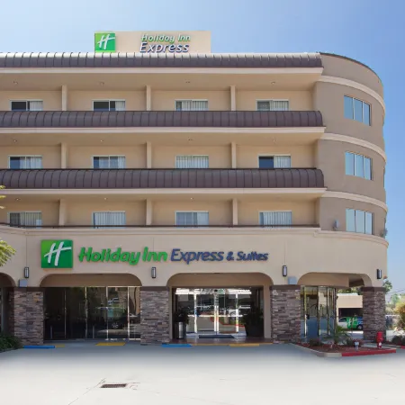 Holiday Inn Express & Suites PASADENA - LOS ANGELES by IHG Отели в г. Пасадина