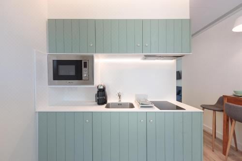 带露台一室公寓