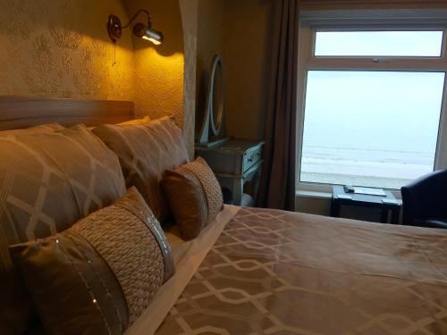 带海景的双人房