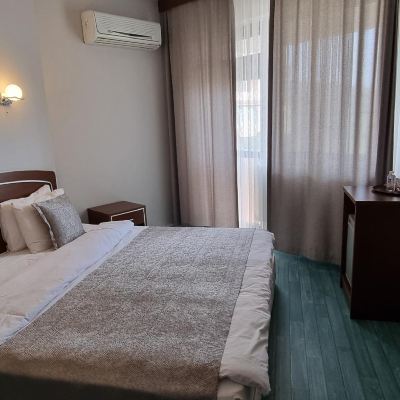 Standard Double Room Flora Hotel Promo Code