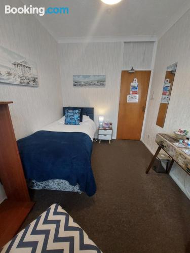 带共用浴室的单人房