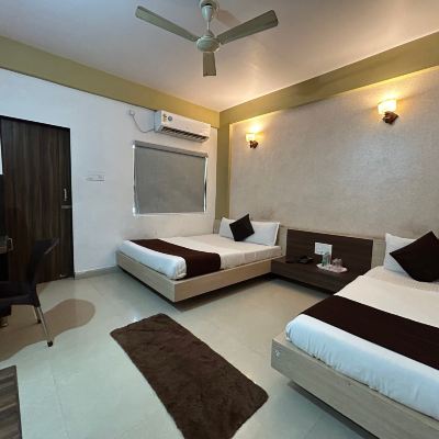 3 Bedded Family AC Room Hotel Somnath Atithigruh Promo Code
