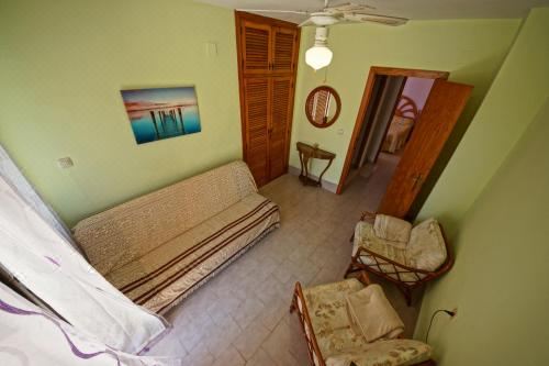 两卧室联排别墅