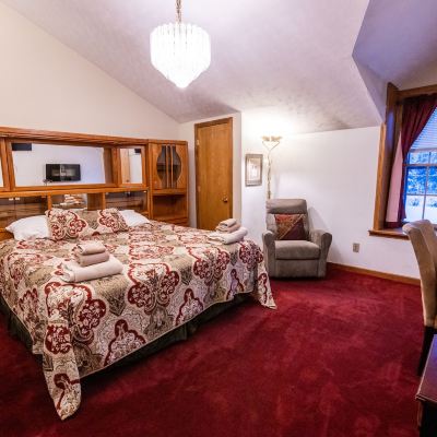Standard Room 7 Gables Inn & Suites Promo Code