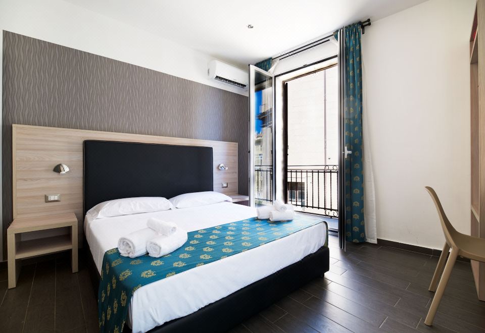 经典双人房，1张大床，禁烟，城市景观