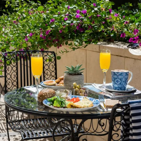 Prima Royale Hotel