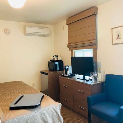 Deluxe King + Single Room Hotel Arvon Promo Code