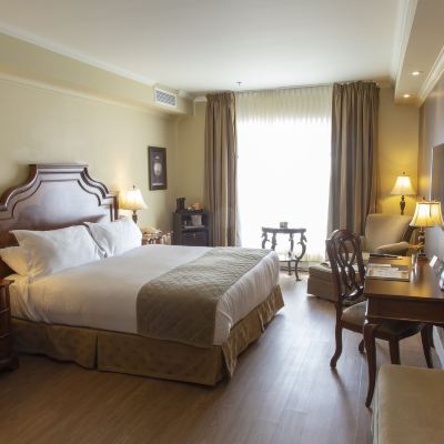 Standard King Room - Non-Smoking Hotel Brossard Promo Code