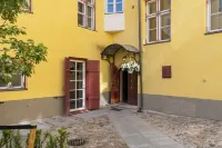 Toompea Castle Hideaway Отели в г. 