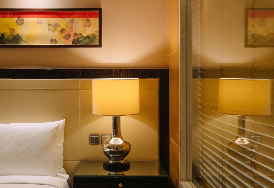 豪華花園景觀大床房