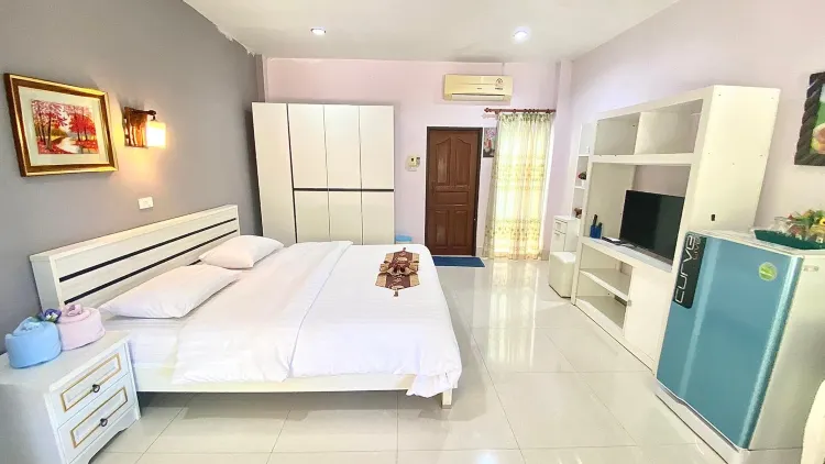 ห้องดีลักซ์เตียงแฝดพร้อมวิวรีสอร์ท