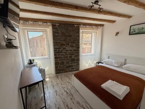 双人房（带独立浴室）