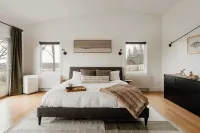 Wellness Retreat with Hot Tub, Gym, Cold Plunge, Office