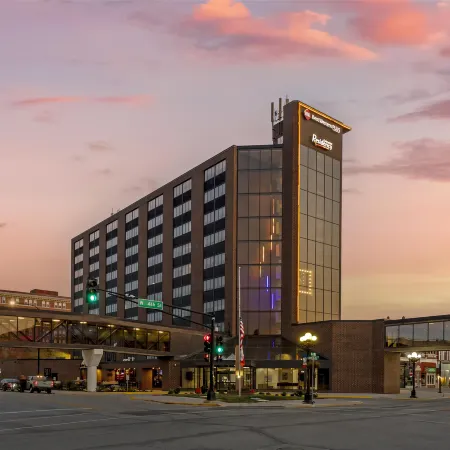 Executive Residency by Best Western Waterloo Cedar Falls