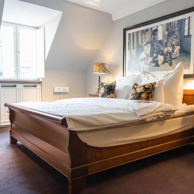 Medium Room MJ's Promo Code