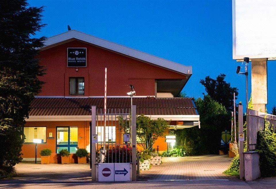 Blue Relais Maggiore - Housity