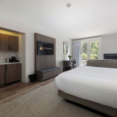 Deluxe Studio, 1 Bedroom, River View Sitzmark Lodge Promo Code