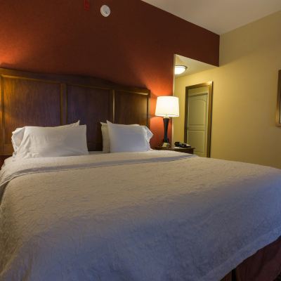 King Room-Non-Smoking Hampton Inn Bangor Promo Code
