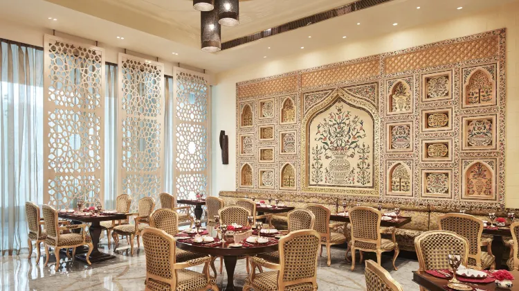 Taj Hotel & Convention Centre, Agra Dining/Restaurant