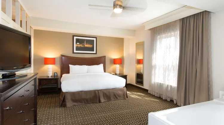 DoubleTree Suites by Hilton Hotel Lexington Room