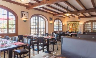 Hotel le Bourgogne - Housity